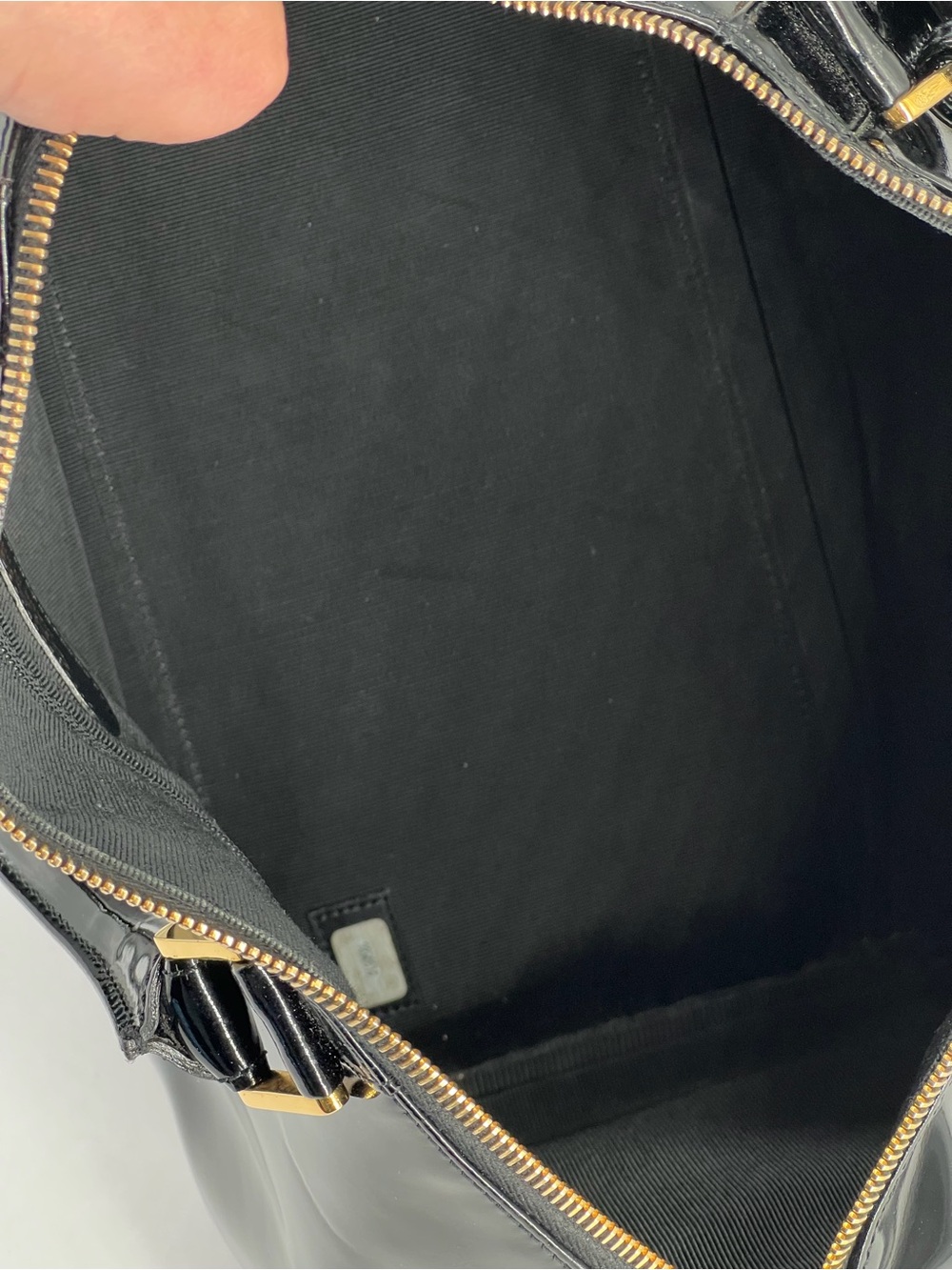 CHANEL VINTAGE PATENT BOSTON BAG - Picture 14 of 15